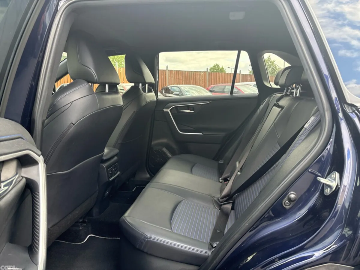 Toyota RAV4 SUV, Petrol Hybrid, 2024, Blue