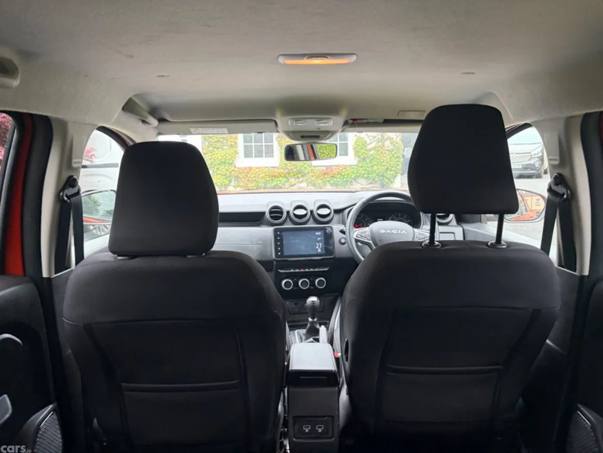 Dacia Duster Hatchback, Gas, 2023, Orange