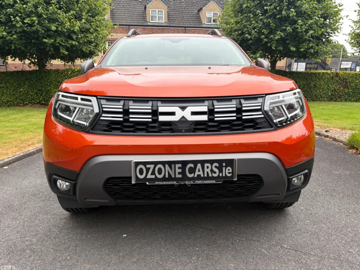 Dacia Duster Hatchback, Gas, 2023, Orange
