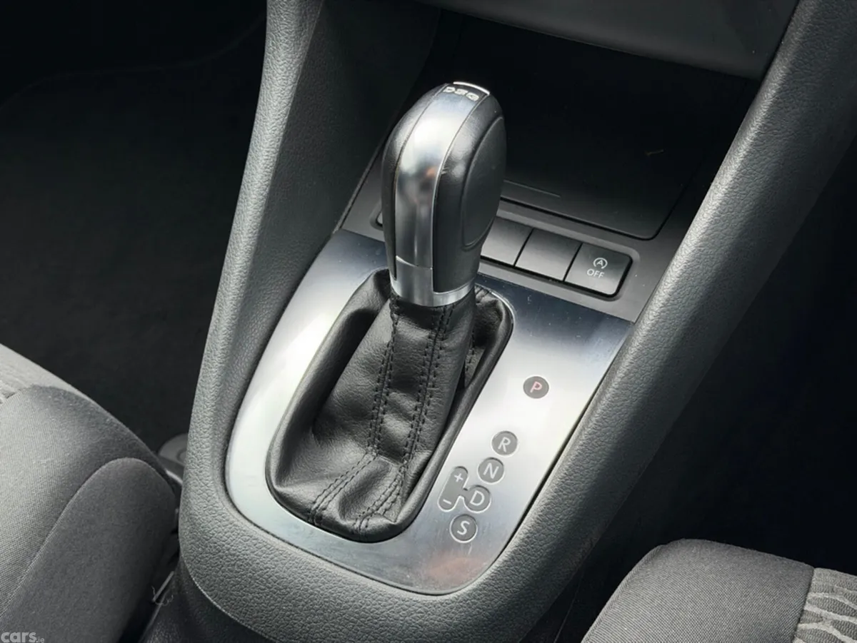 Volkswagen Golf Hatchback, Petrol, 2013, White