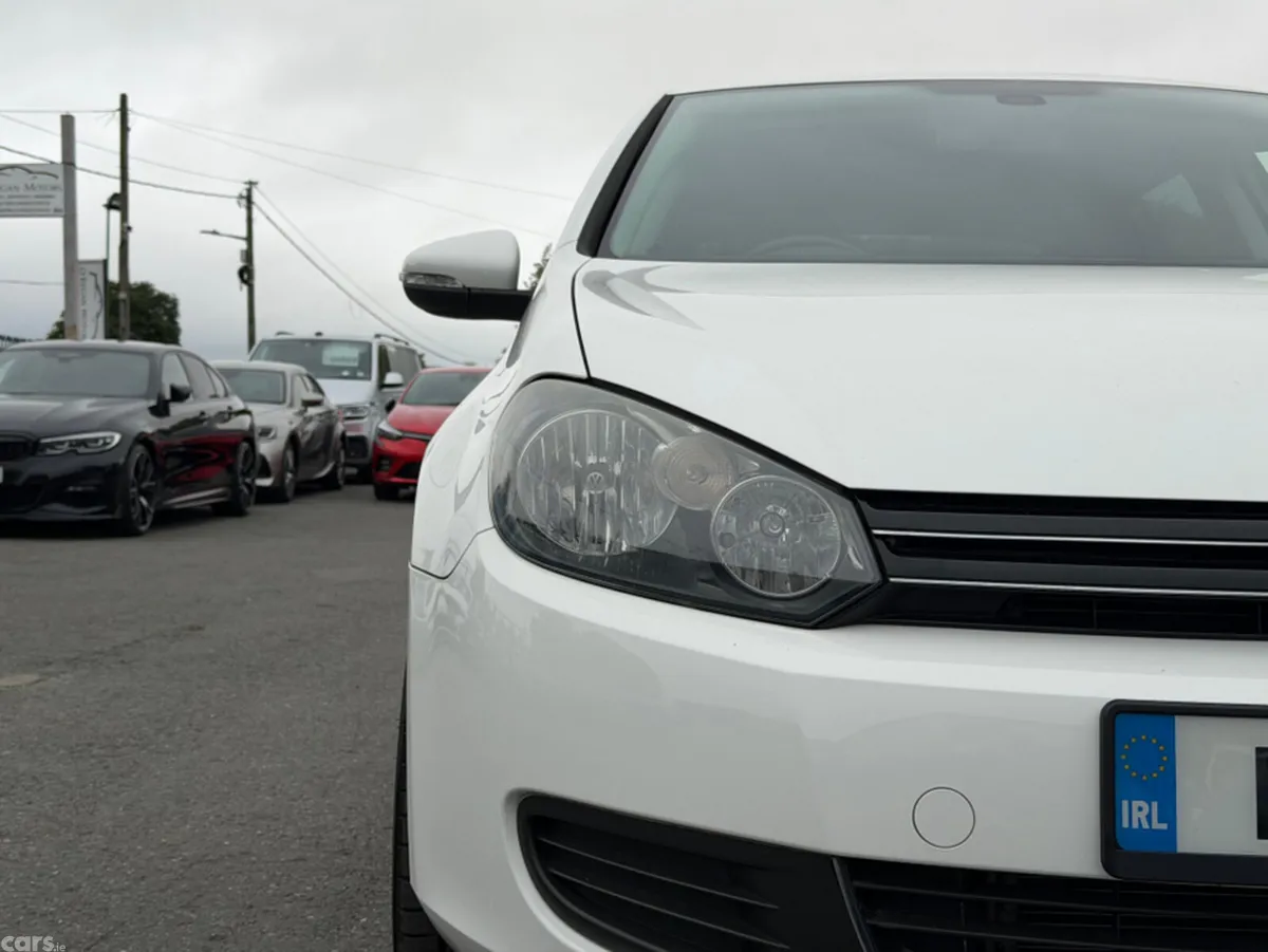 Volkswagen Golf Hatchback, Petrol, 2013, White