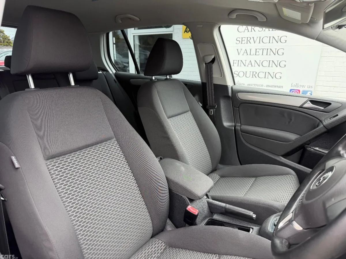 Volkswagen Golf Hatchback, Petrol, 2013, White