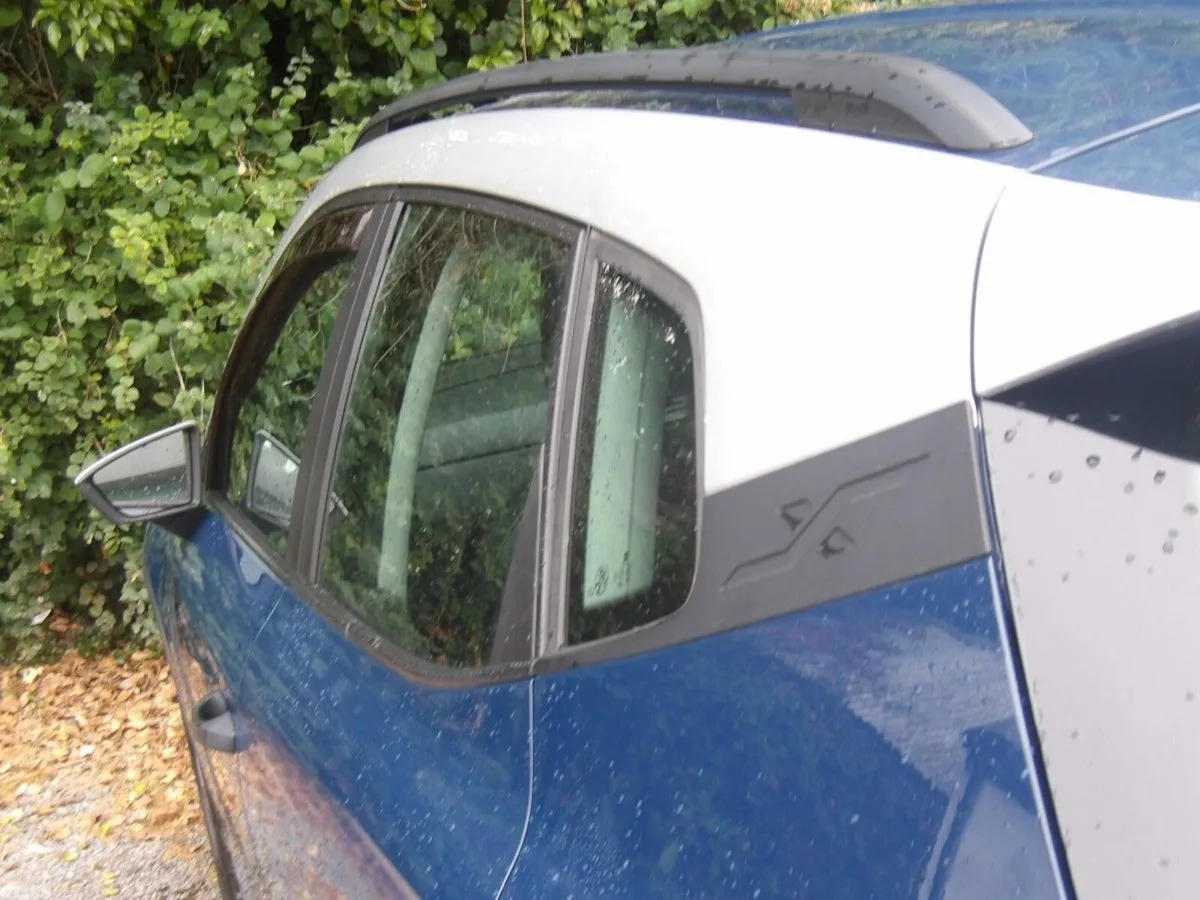 SEAT Arona SUV, Diesel, 2019, Blue