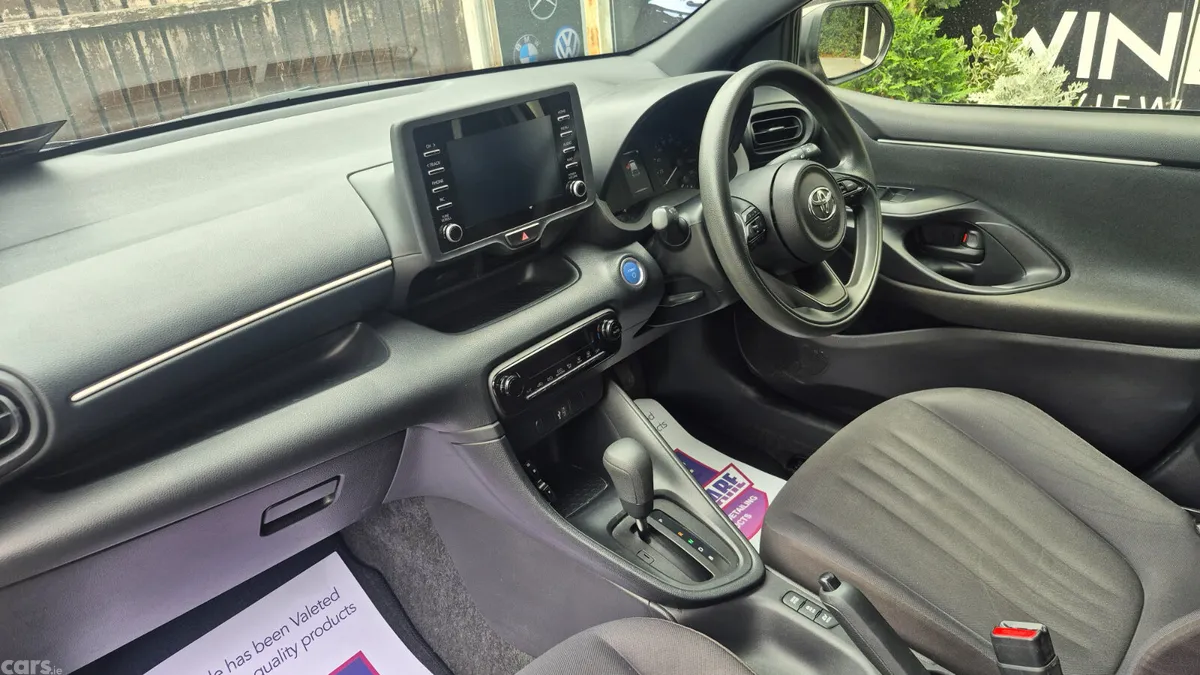 Toyota Yaris Hatchback, Petrol Hybrid, 2021, Brown
