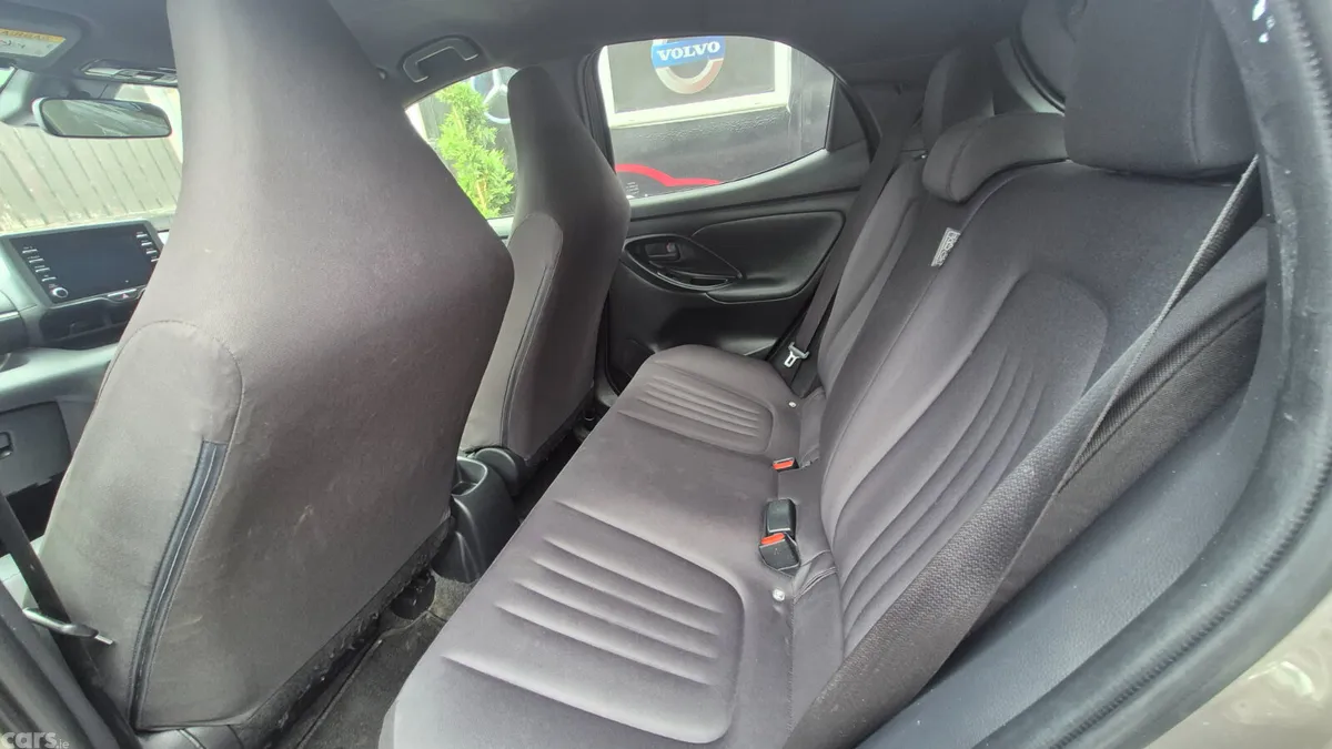 Toyota Yaris Hatchback, Petrol Hybrid, 2021, Brown