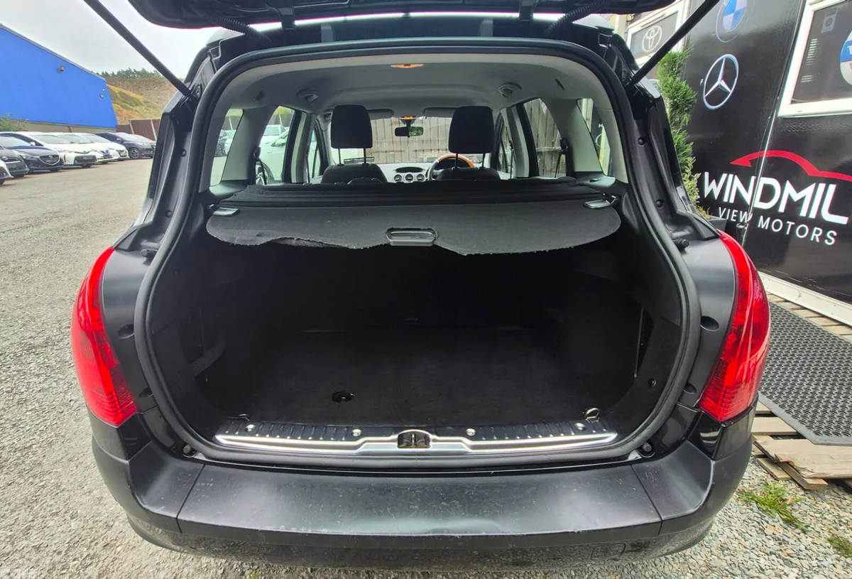 Peugeot 308 Estate, Diesel, 2012, Black