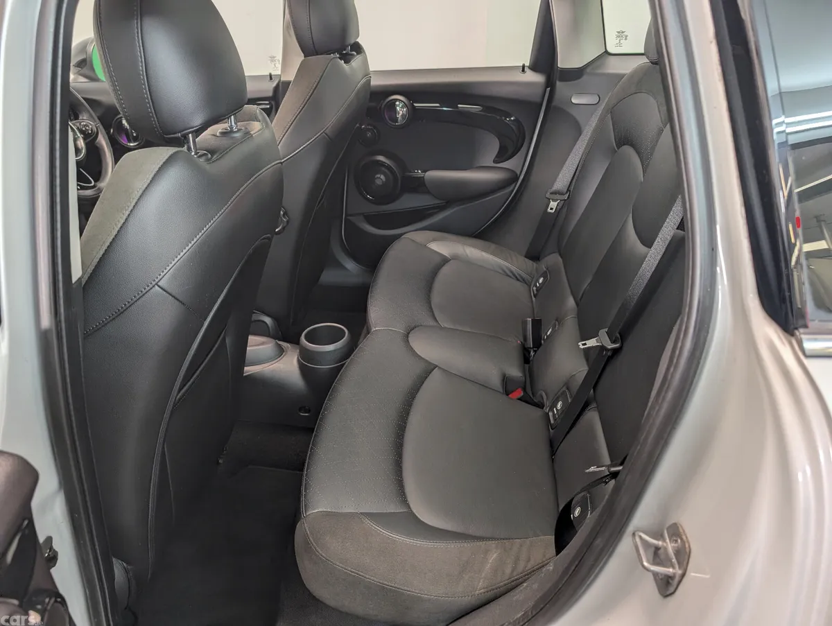 Mini Cooper Estate/Jeep, Diesel, 2015, Silver