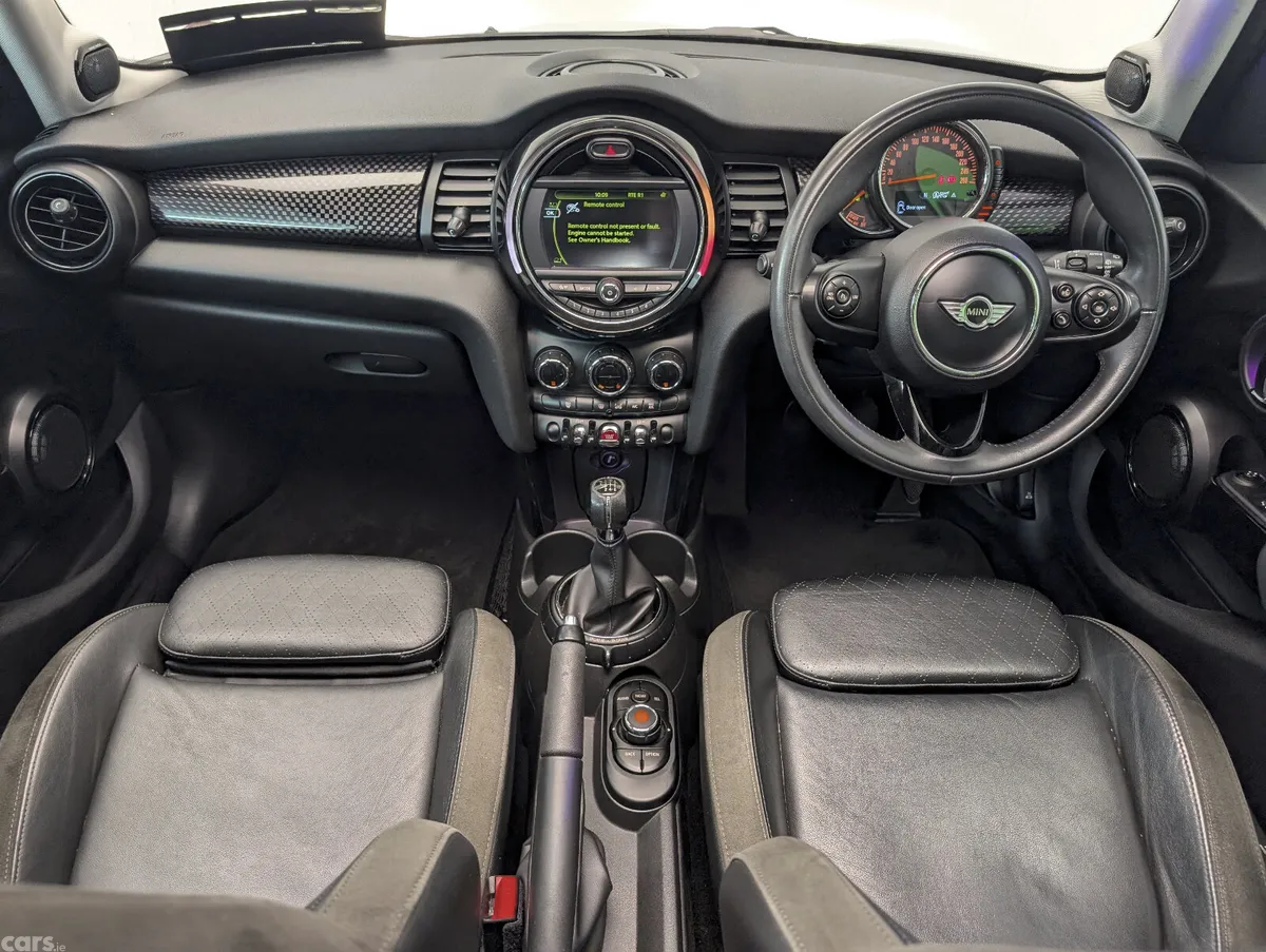 Mini Cooper Estate/Jeep, Diesel, 2015, Silver