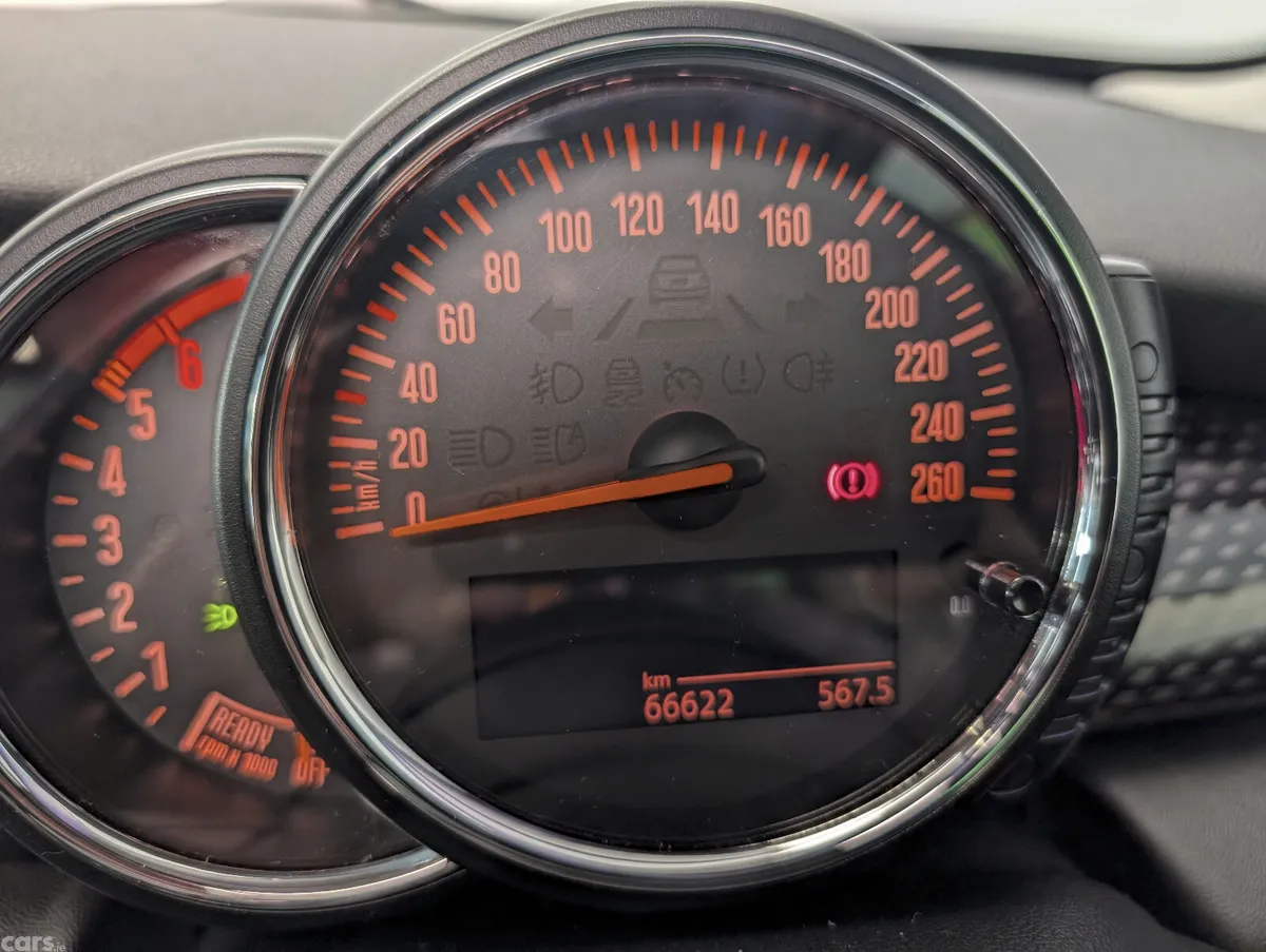 Mini Cooper Estate/Jeep, Diesel, 2015, Silver