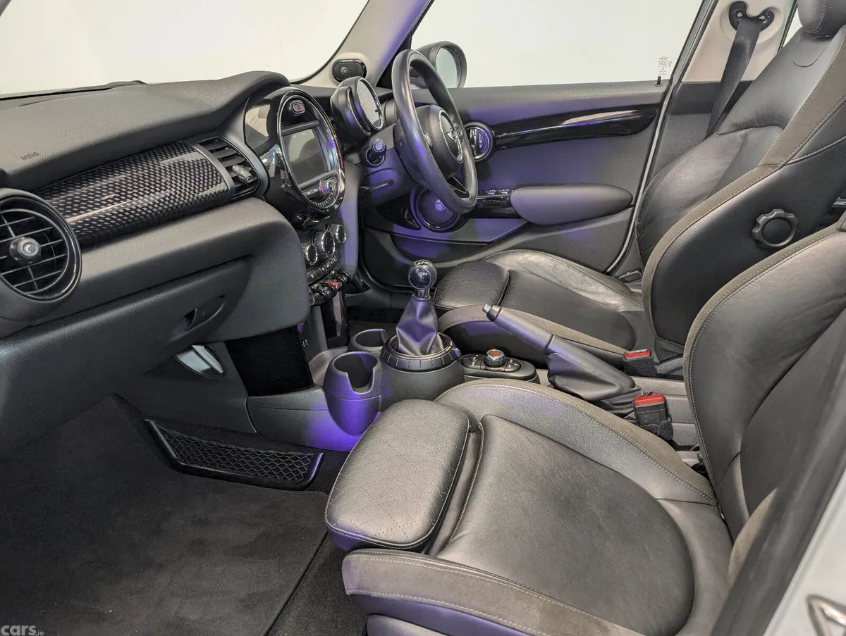 Mini Cooper Estate/Jeep, Diesel, 2015, Silver