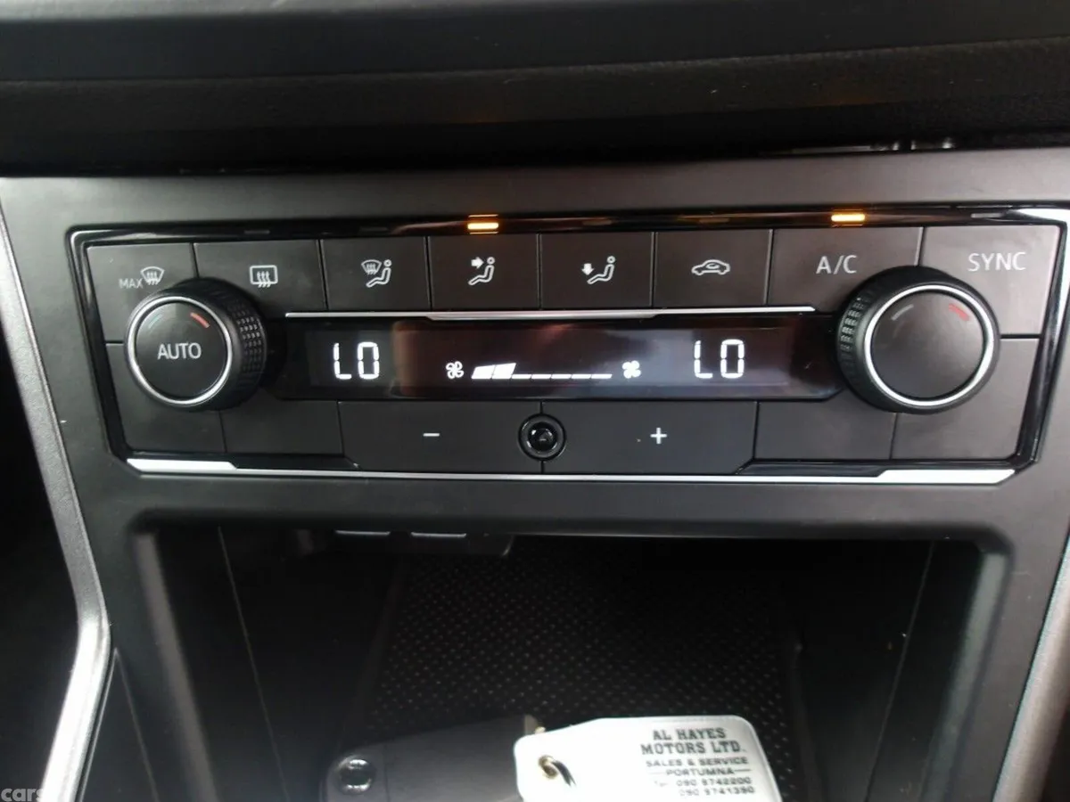 Volkswagen Polo Hatchback, Petrol, 2018, White