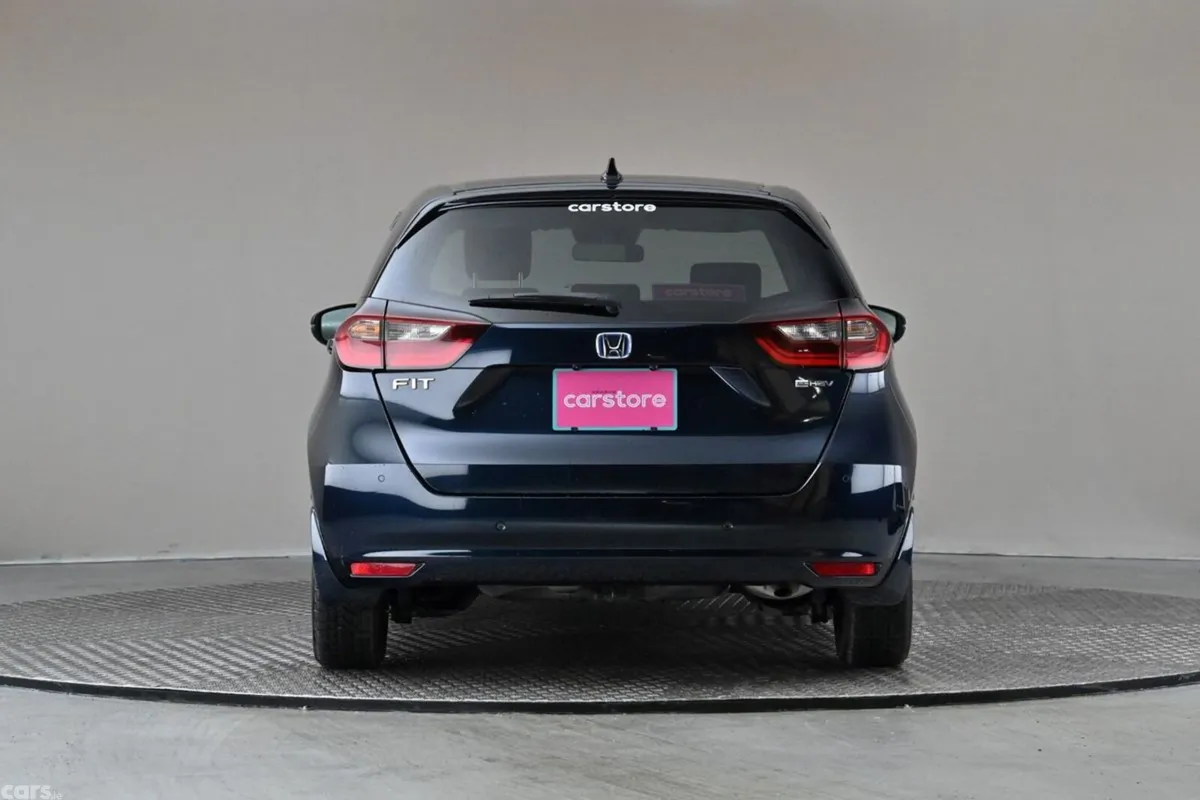 Honda Fit Hatchback, Petrol Hybrid, 2022, Blue