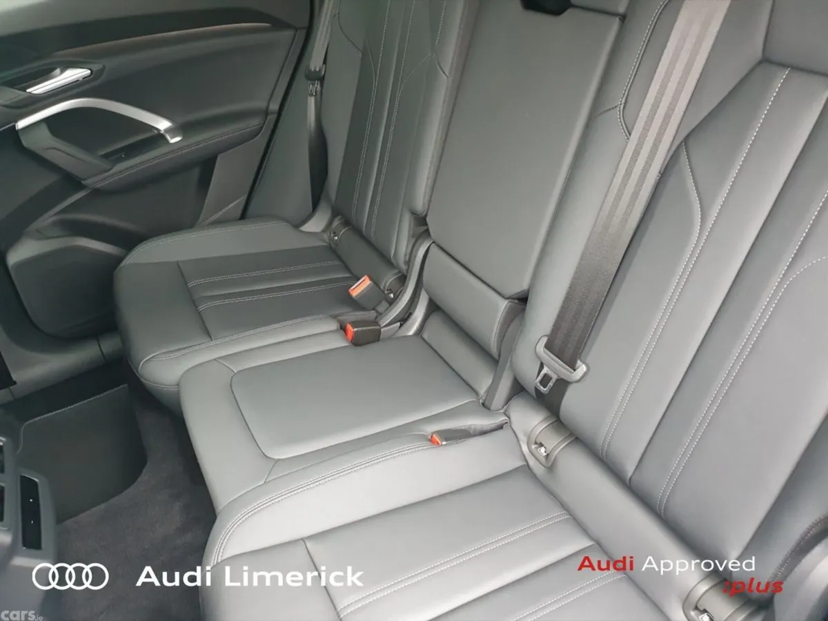 Audi Q5 SUV, Petrol Plug-in Hybrid, 2026, Blue