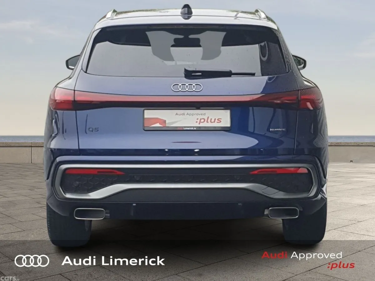 Audi Q5 SUV, Petrol Plug-in Hybrid, 2026, Blue