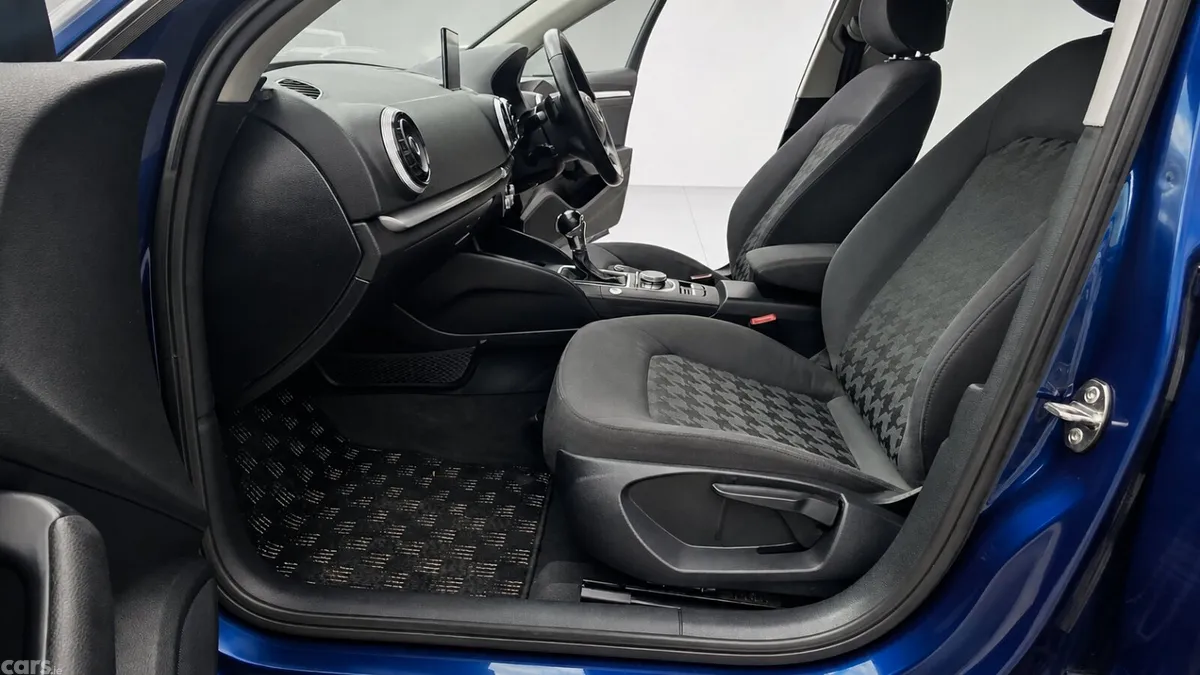 Audi A3 Hatchback, Petrol, 2016, Blue