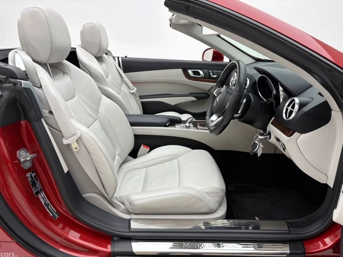 Mercedes-Benz SL-Class Convertible, Petrol, 2019, Red