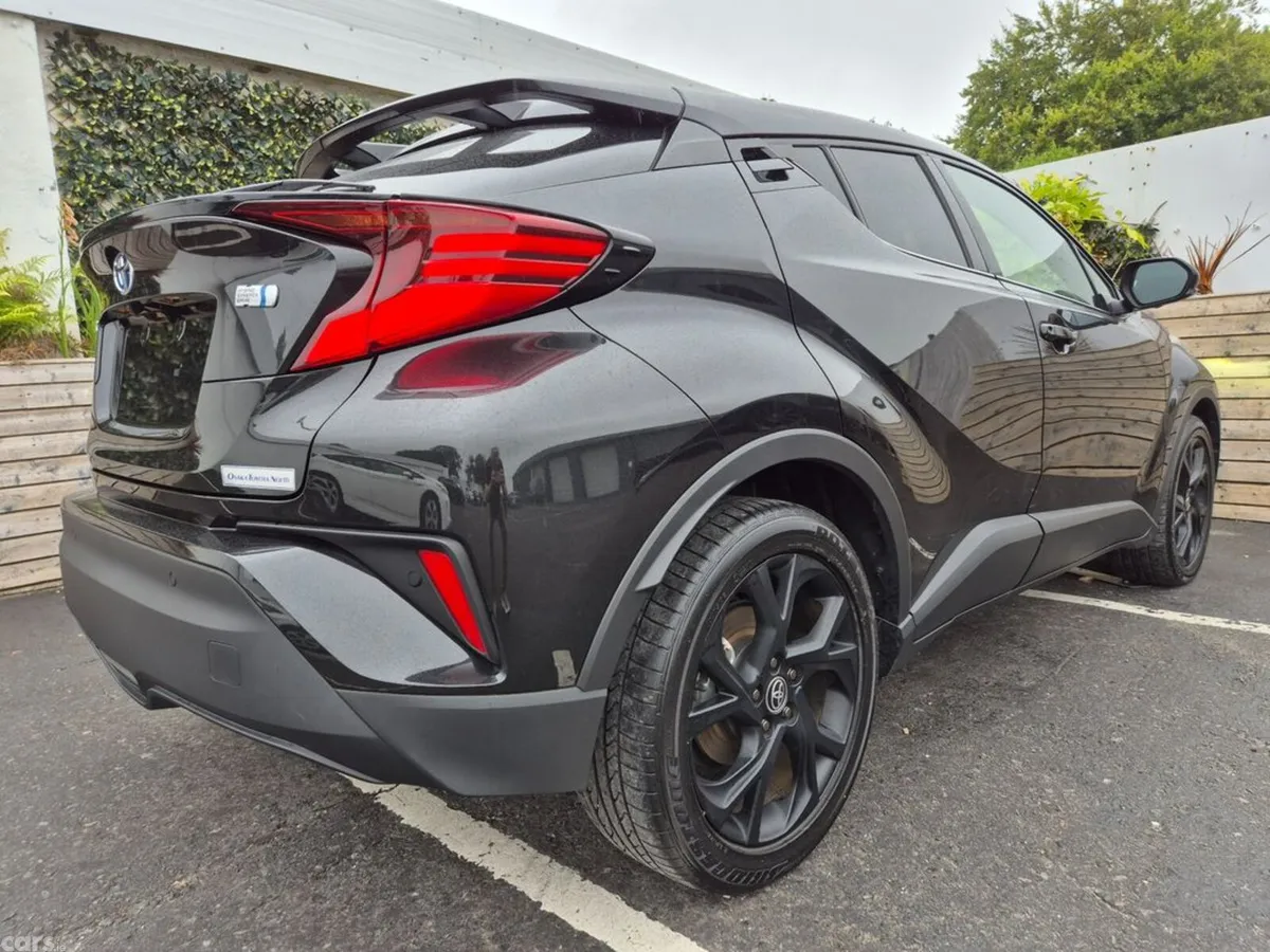 Toyota C-HR SUV, Petrol Hybrid, 2023, Black
