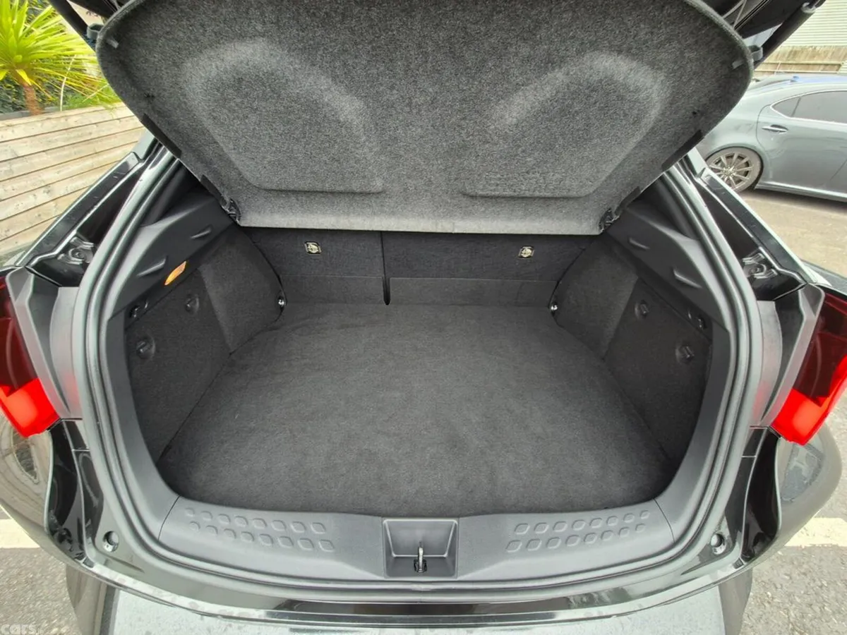 Toyota C-HR SUV, Petrol Hybrid, 2023, Black