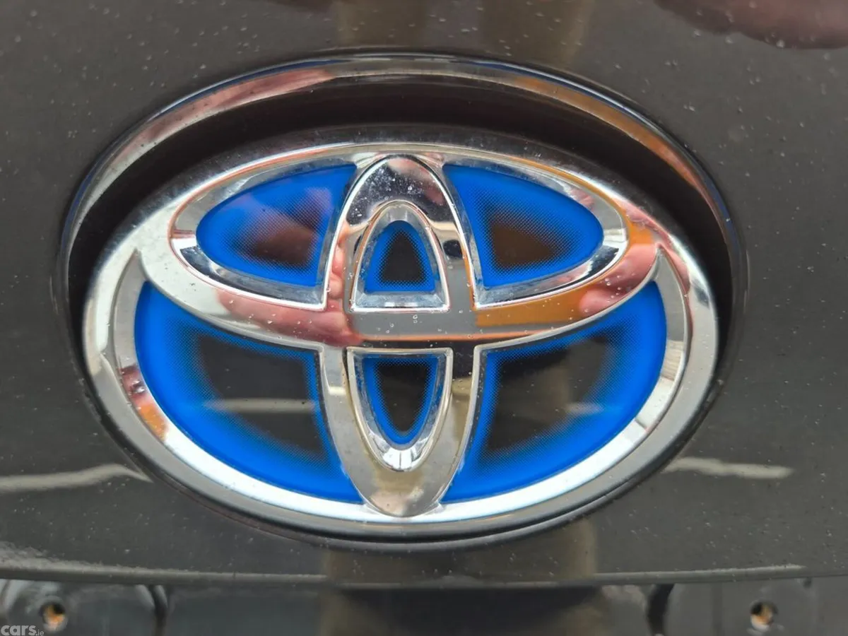 Toyota C-HR SUV, Petrol Hybrid, 2023, Black