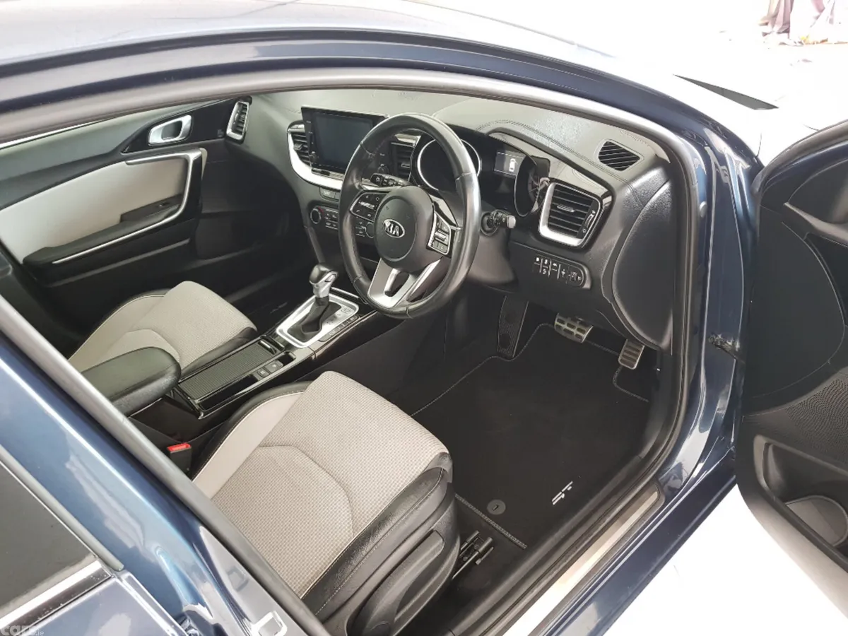 Kia Ceed Estate, Petrol Plug-in Hybrid, 2021, Blue