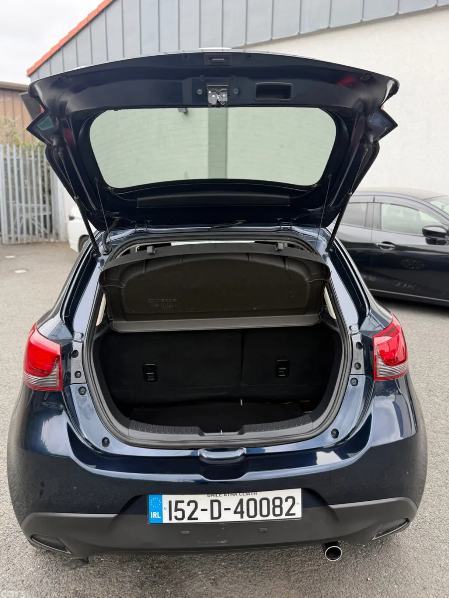 Mazda Demio MPV, Diesel, 2015, Navy