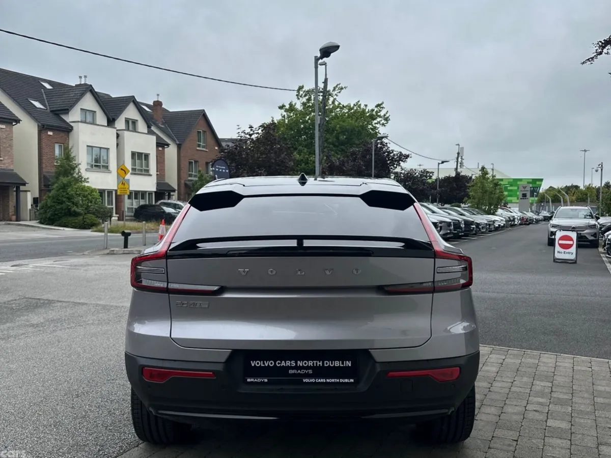 Volvo EC40 SUV, Electric, 2026, Silver