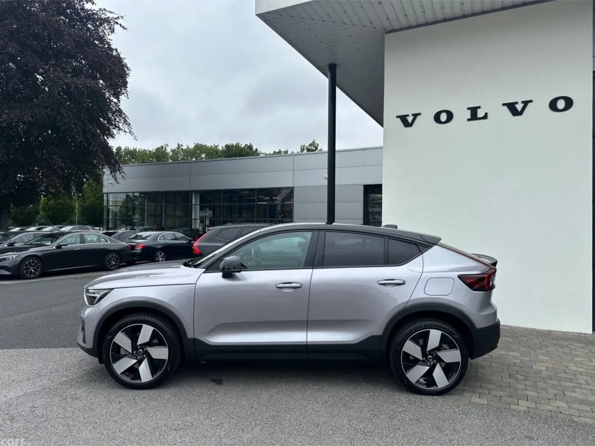 Volvo EC40 SUV, Electric, 2026, Silver