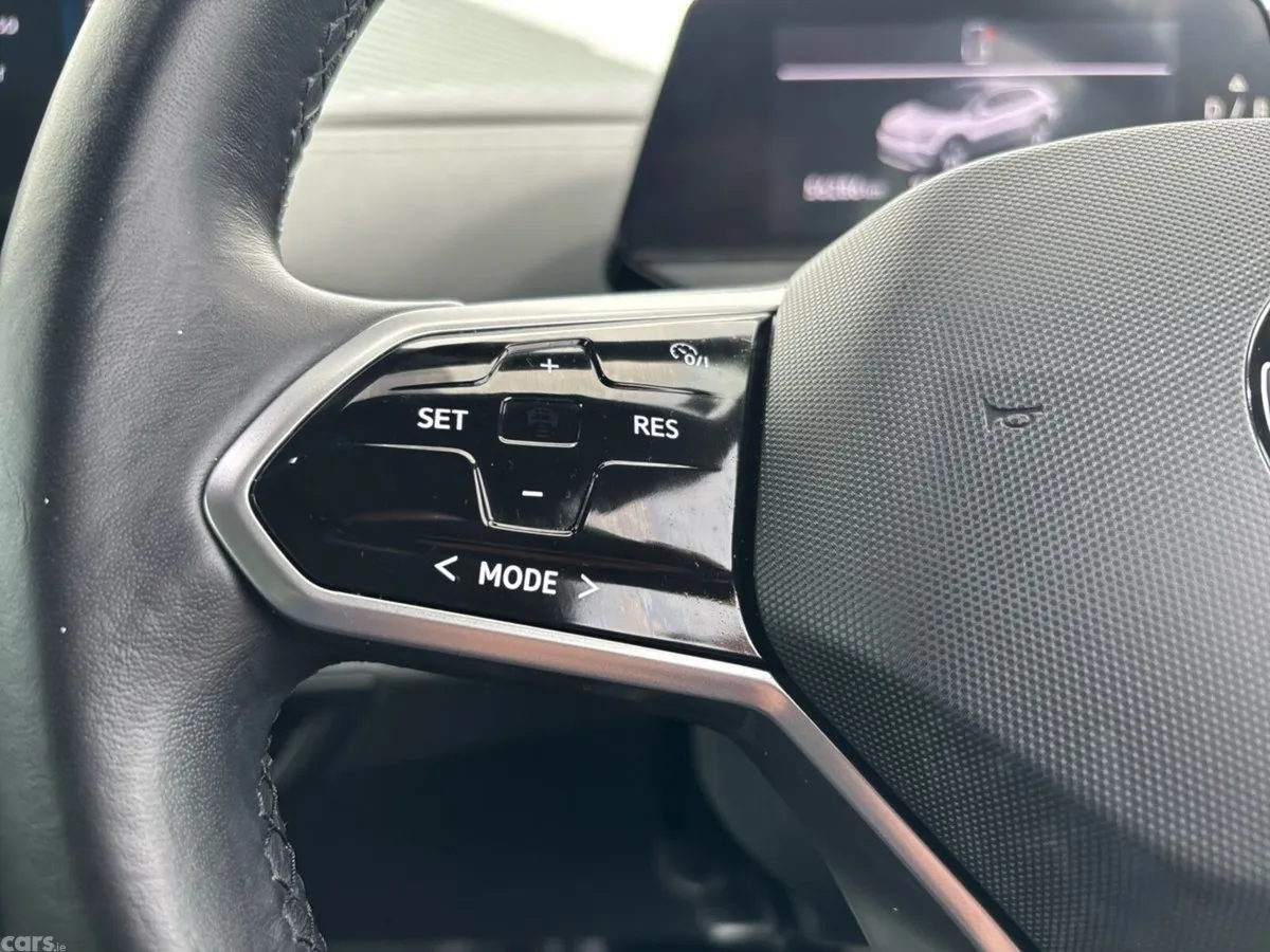 Volkswagen ID.4 SUV, Electric, 2024, Grey