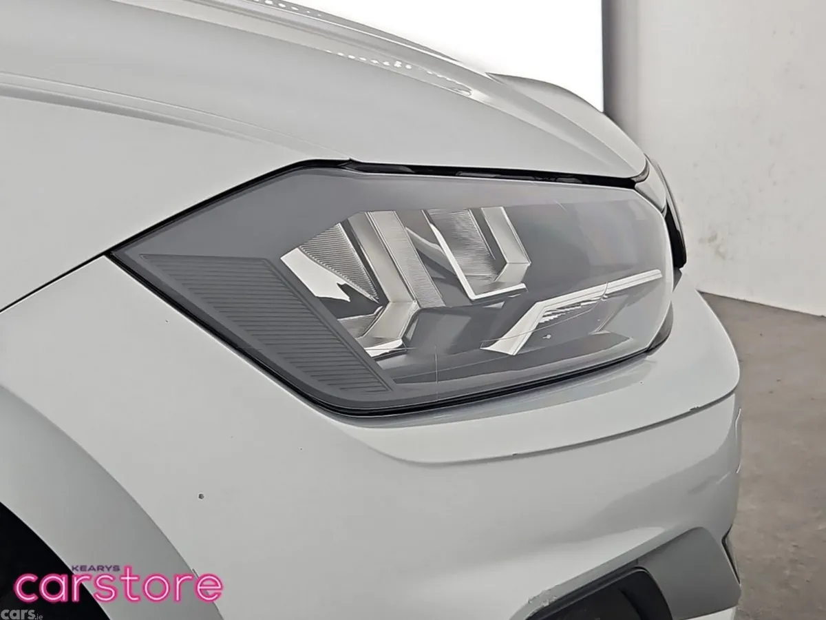 Volkswagen Polo Hatchback, Petrol, 2018, Silver