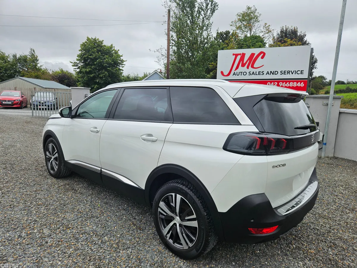 Peugeot 5008 SUV, Diesel, 2021, White