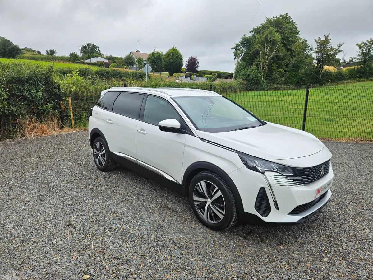 Peugeot 5008 SUV, Diesel, 2021, White
