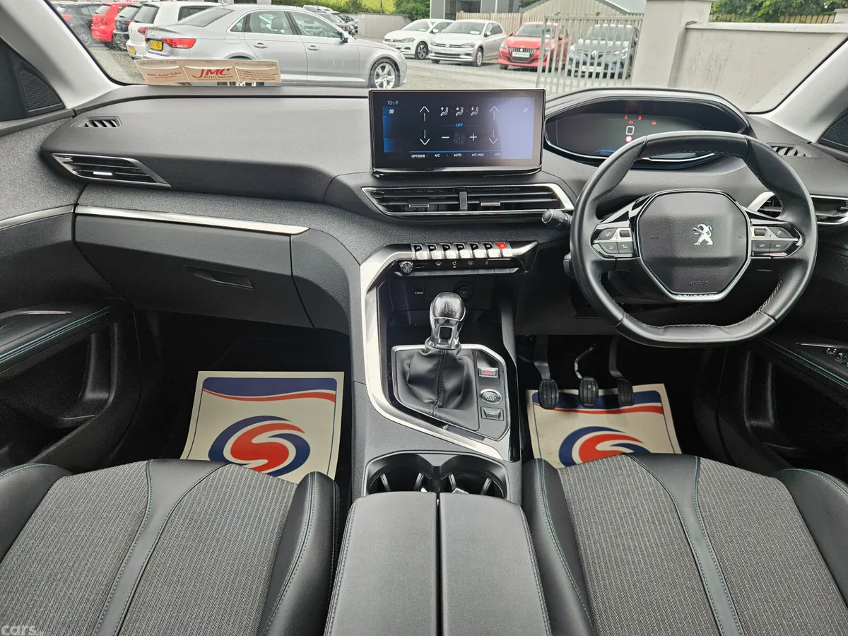 Peugeot 5008 SUV, Diesel, 2021, White