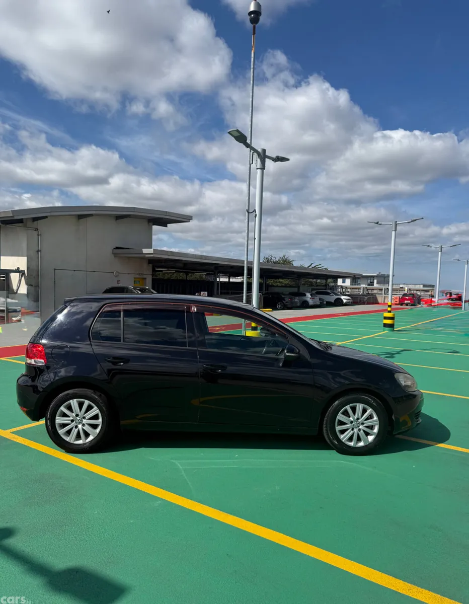 Volkswagen Golf Hatchback, Petrol, 2012, Black