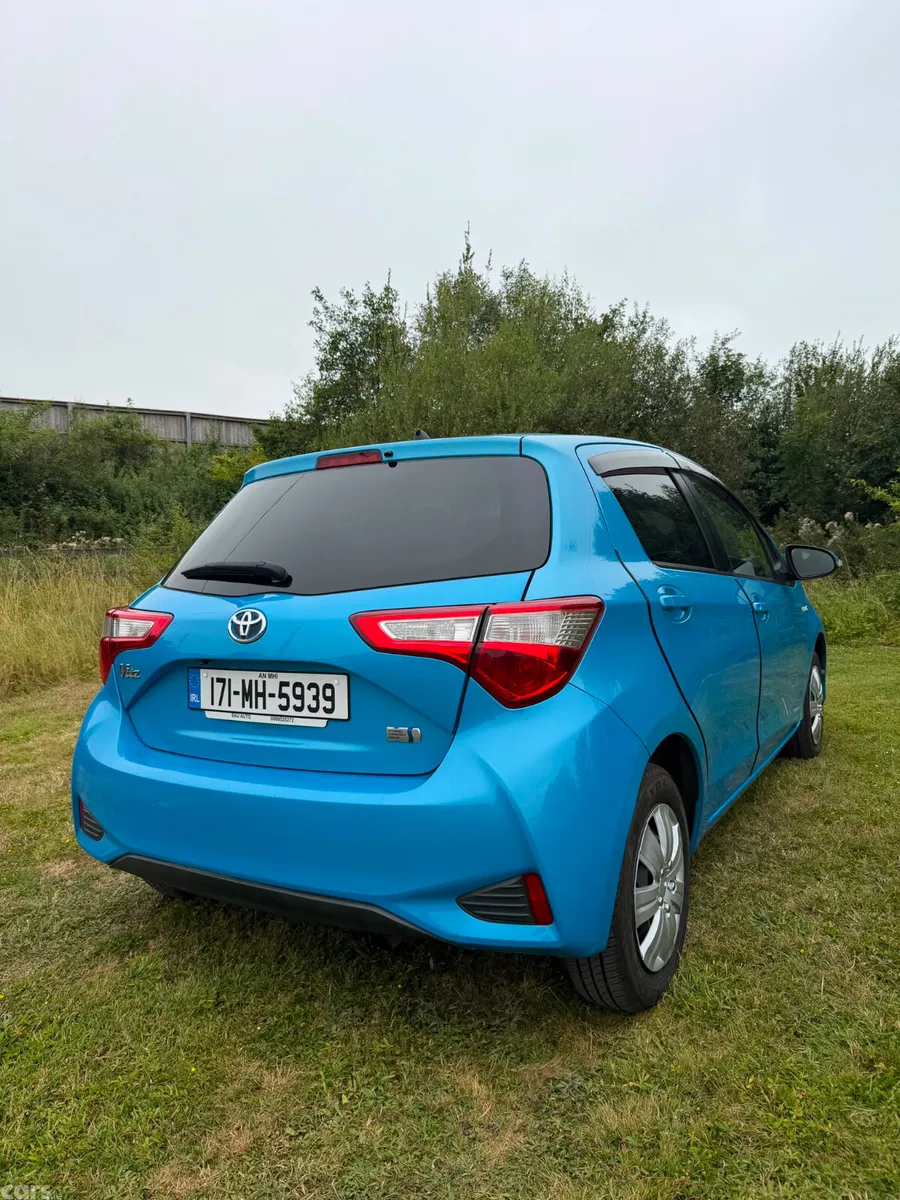 Toyota Vitz Hatchback, Petrol Hybrid, 2017, Blue