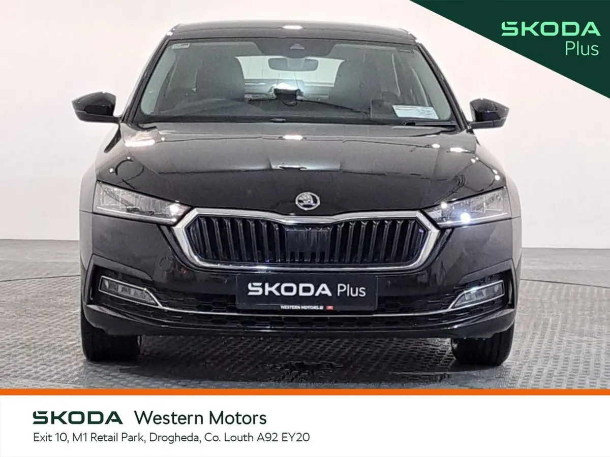 Skoda Octavia Saloon, Diesel, 2024, Black