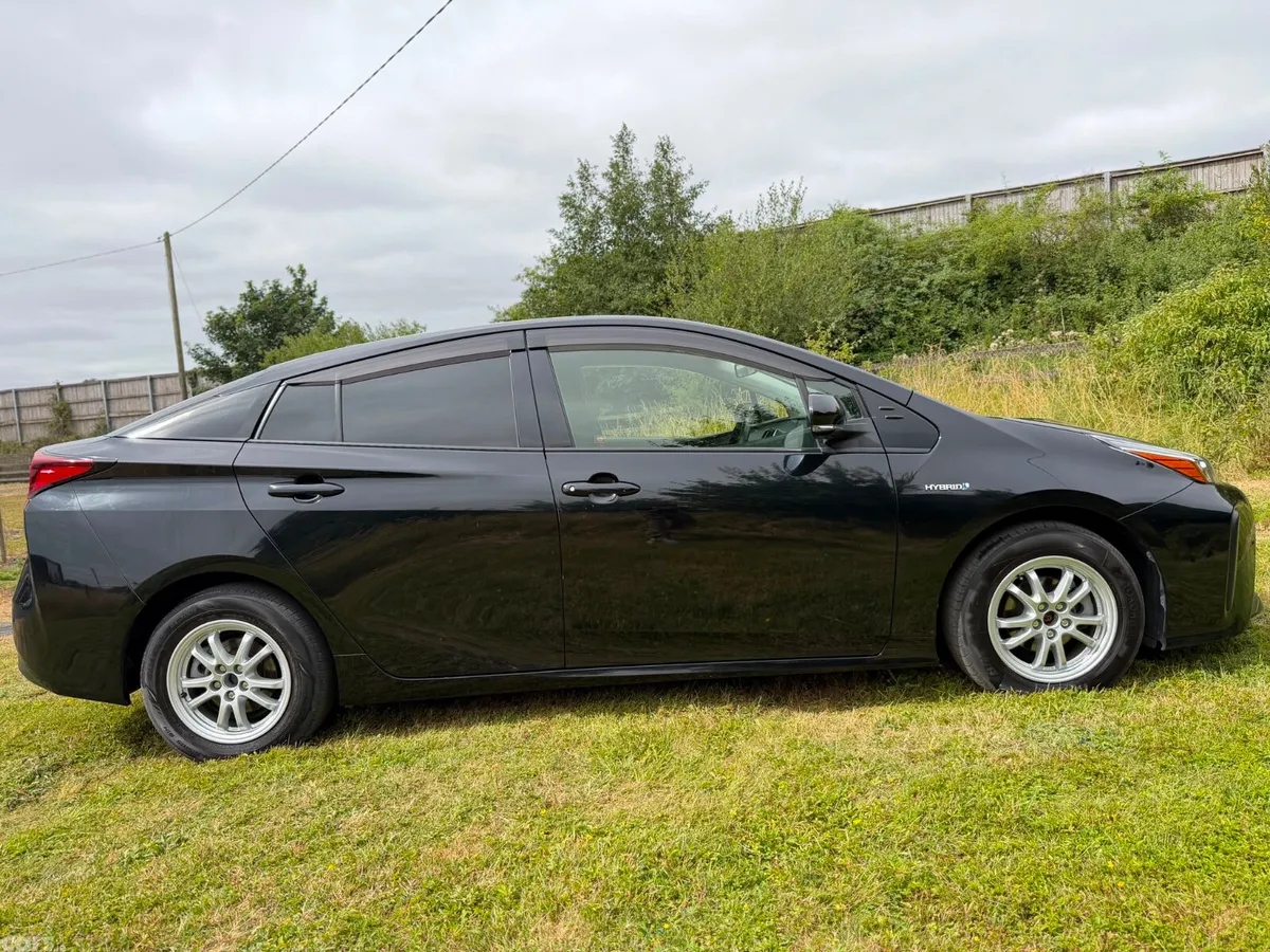 Toyota Prius Hatchback, Petrol Hybrid, 2020, Black