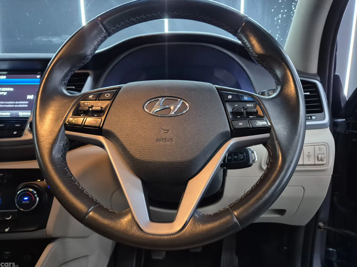 Hyundai Tucson SUV, Diesel, 2016, Grey