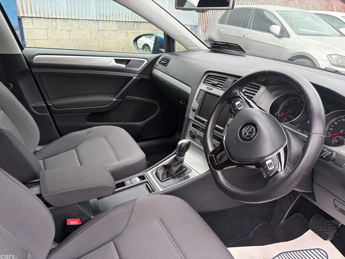 Volkswagen Golf Hatchback, Petrol, 2015, Blue