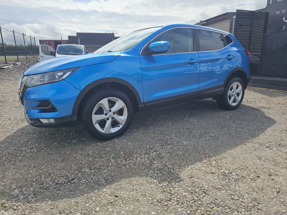 Nissan Qashqai SUV, Diesel, 2020, Blue