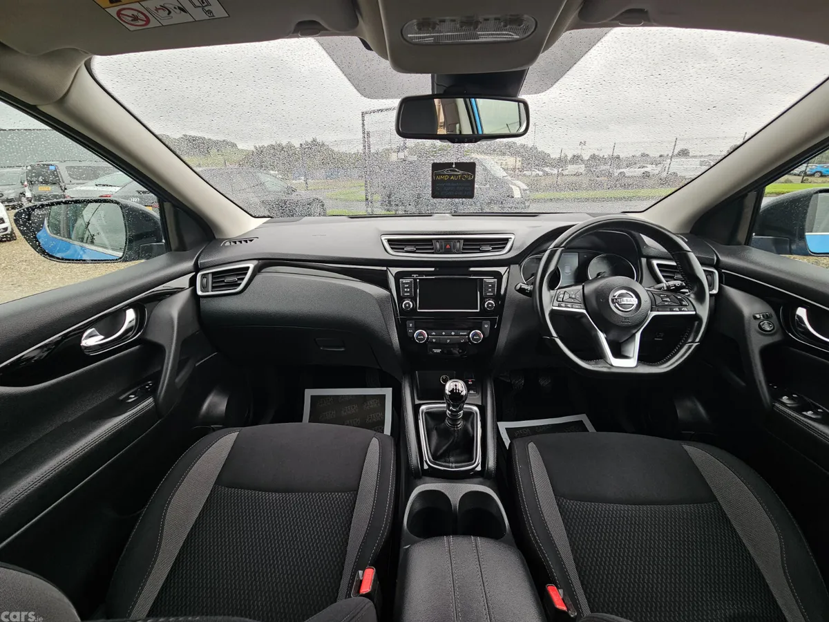 Nissan Qashqai SUV, Diesel, 2020, Blue