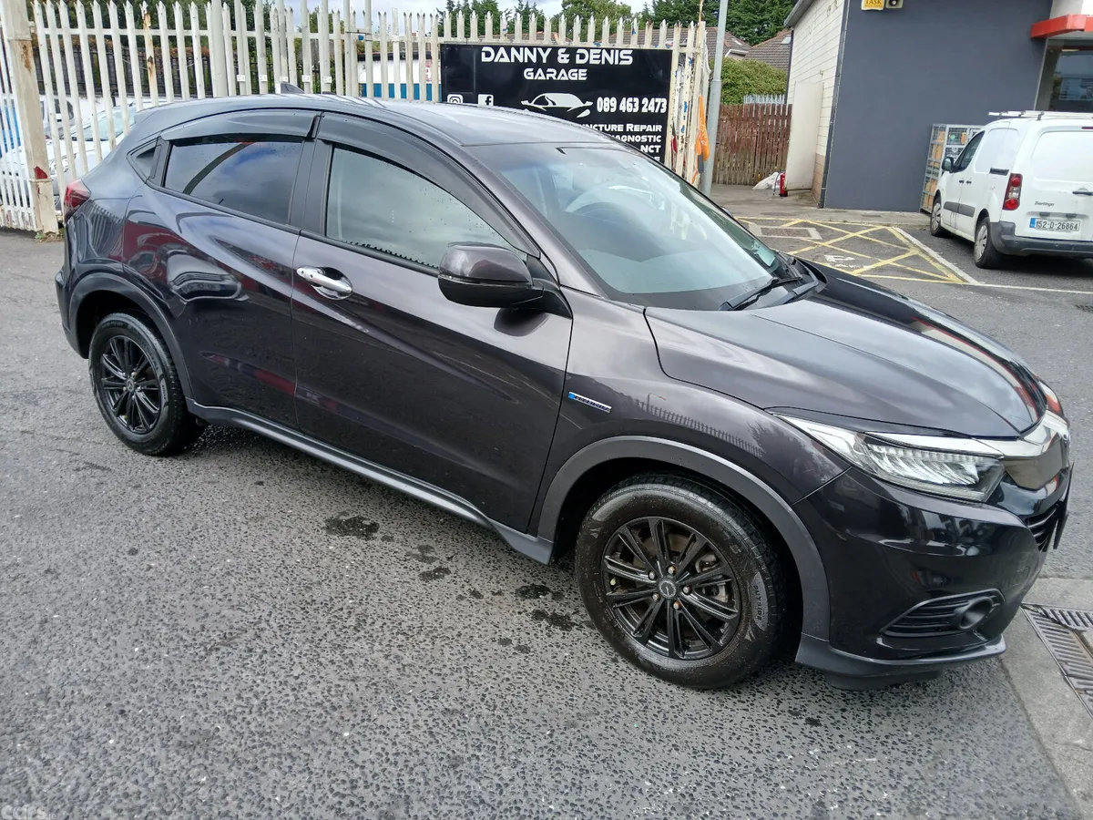 Honda Vezel MPV, Petrol Hybrid, 2020, Black