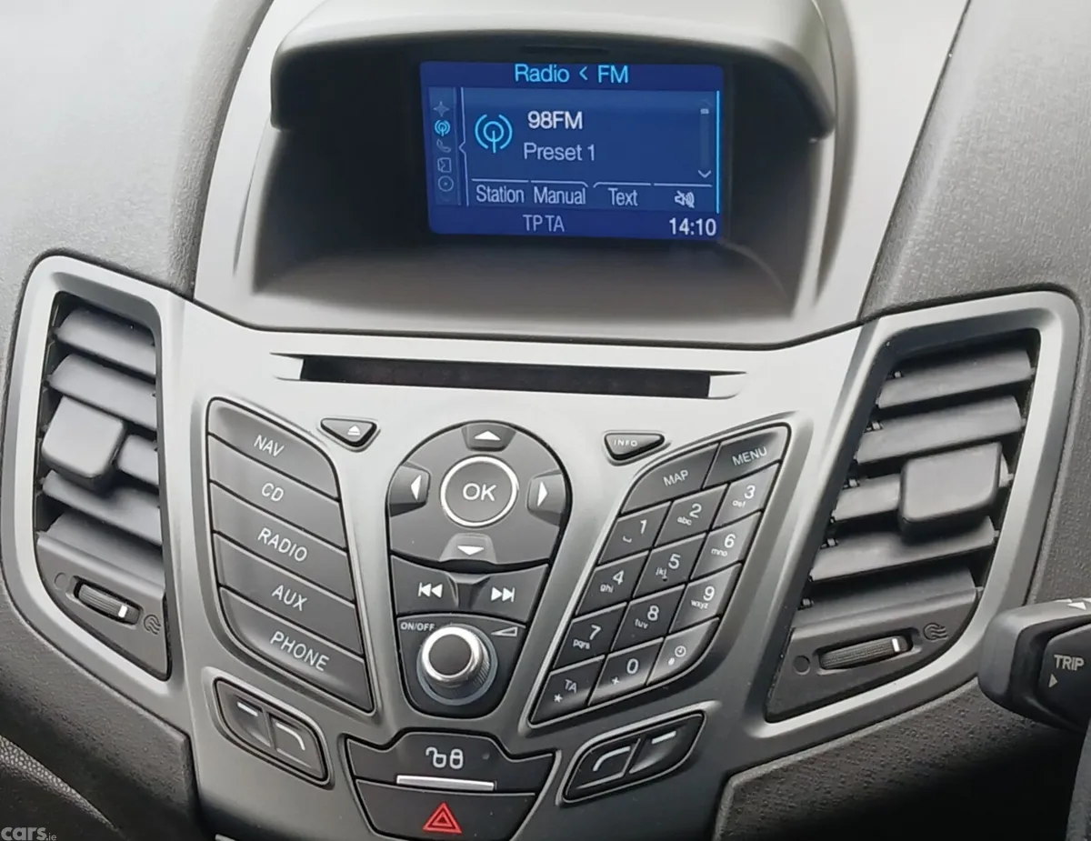 Ford Fiesta Hatchback, Petrol, 2016, Silver