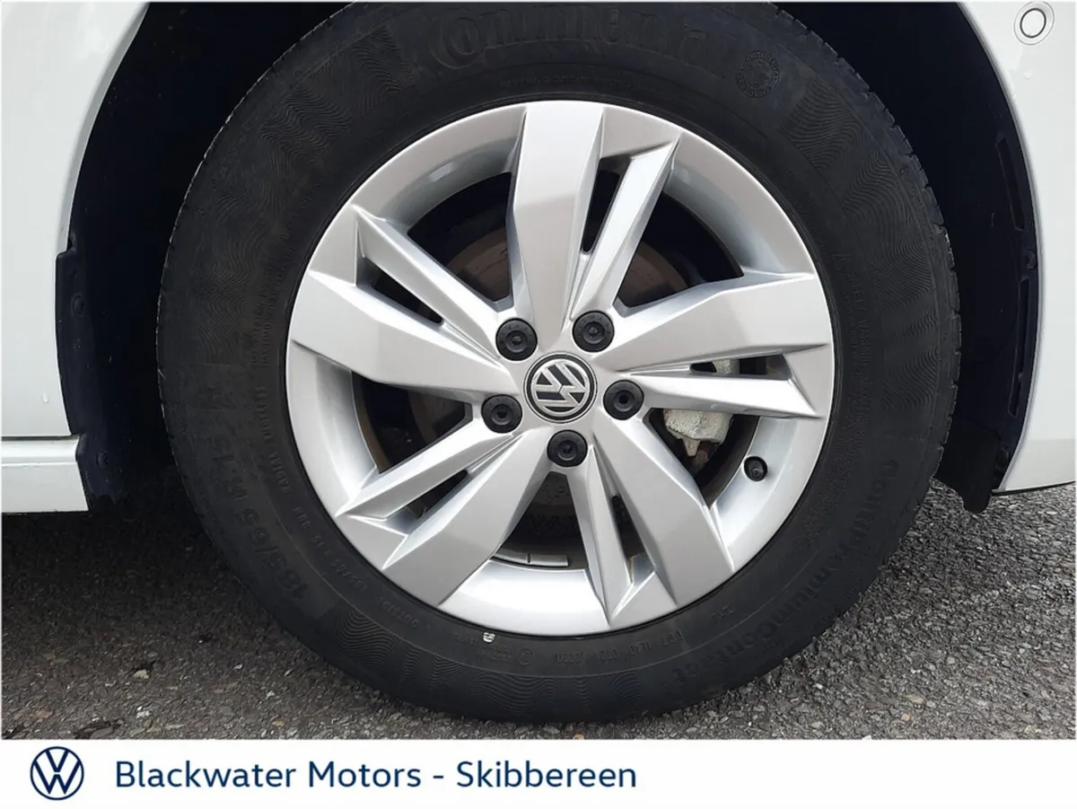 Volkswagen Polo Hatchback, Petrol, 2020, White