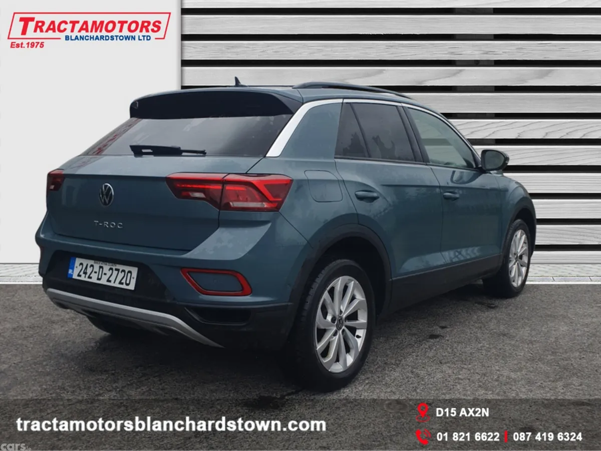 Volkswagen T-Roc SUV, Petrol, 2024, Blue