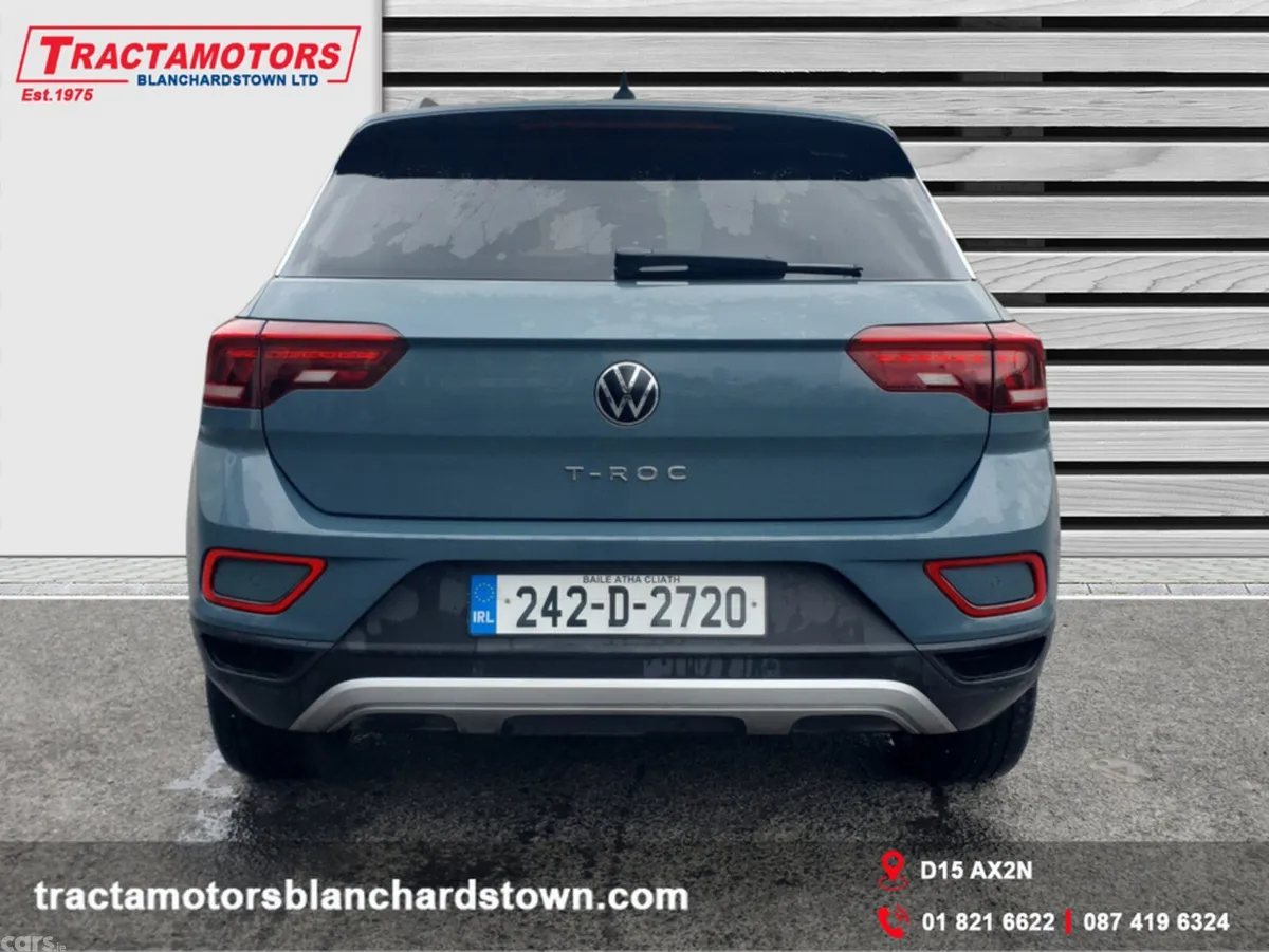 Volkswagen T-Roc SUV, Petrol, 2024, Blue