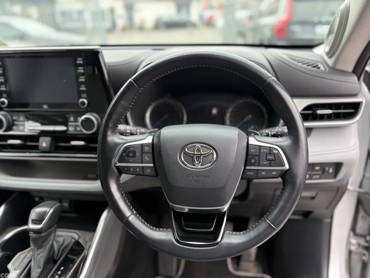 Toyota Highlander SUV, Petrol Hybrid, 2022, Grey