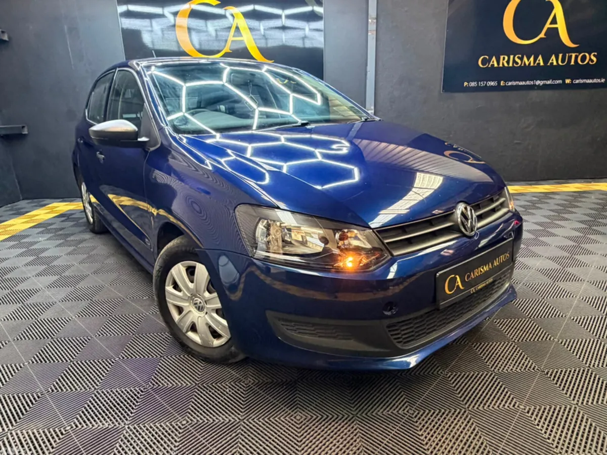 Volkswagen Polo Hatchback, Petrol, 2012, Blue