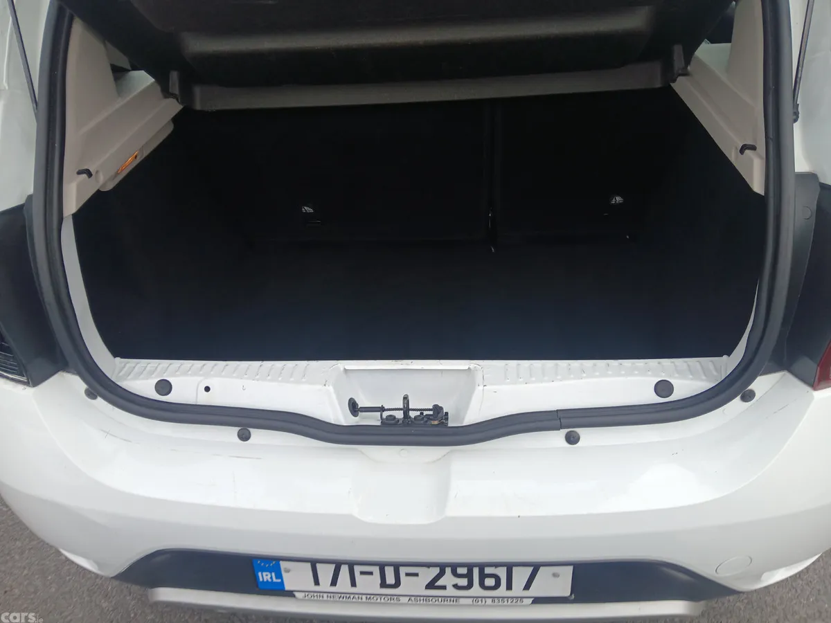 Dacia Sandero Stepway Hatchback, Diesel, 2017, White
