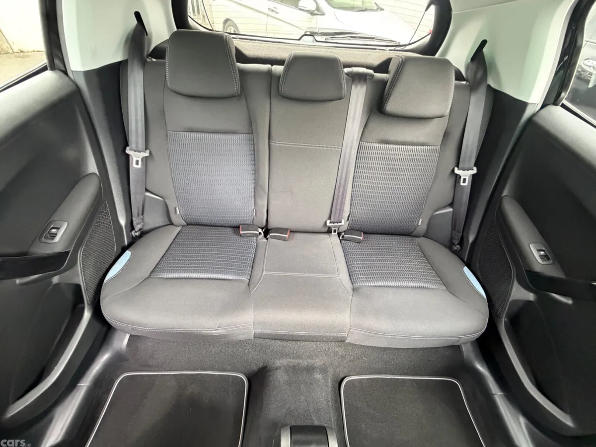 Peugeot 208 Hatchback, Petrol, 2015, Black