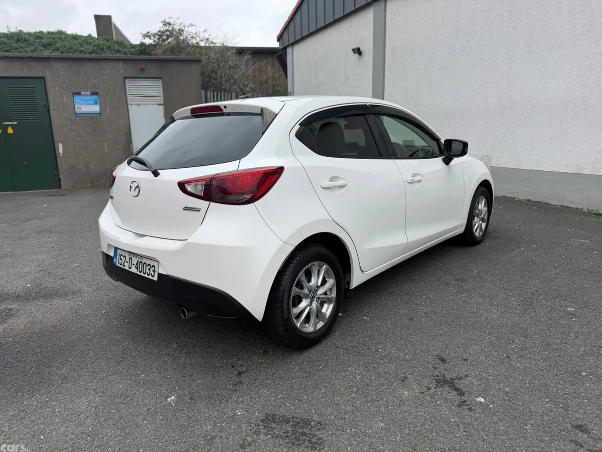 Mazda Demio MPV, Petrol, 2015, White
